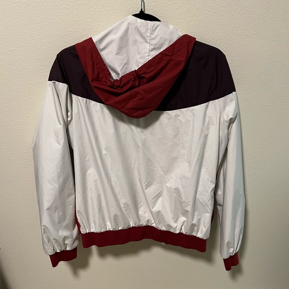 Women’s Nike Windrunner - Picture 4 of 5